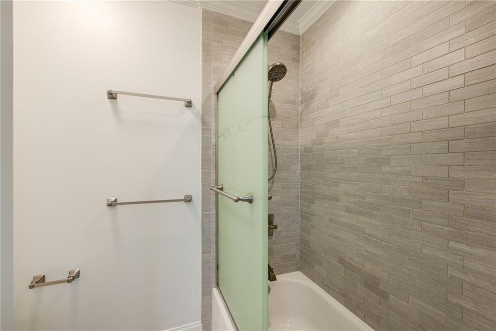 3818 Rainforest Circle