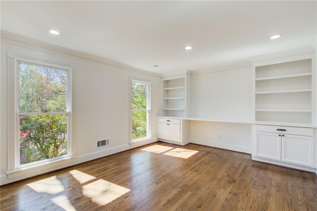 3818 Rainforest Circle