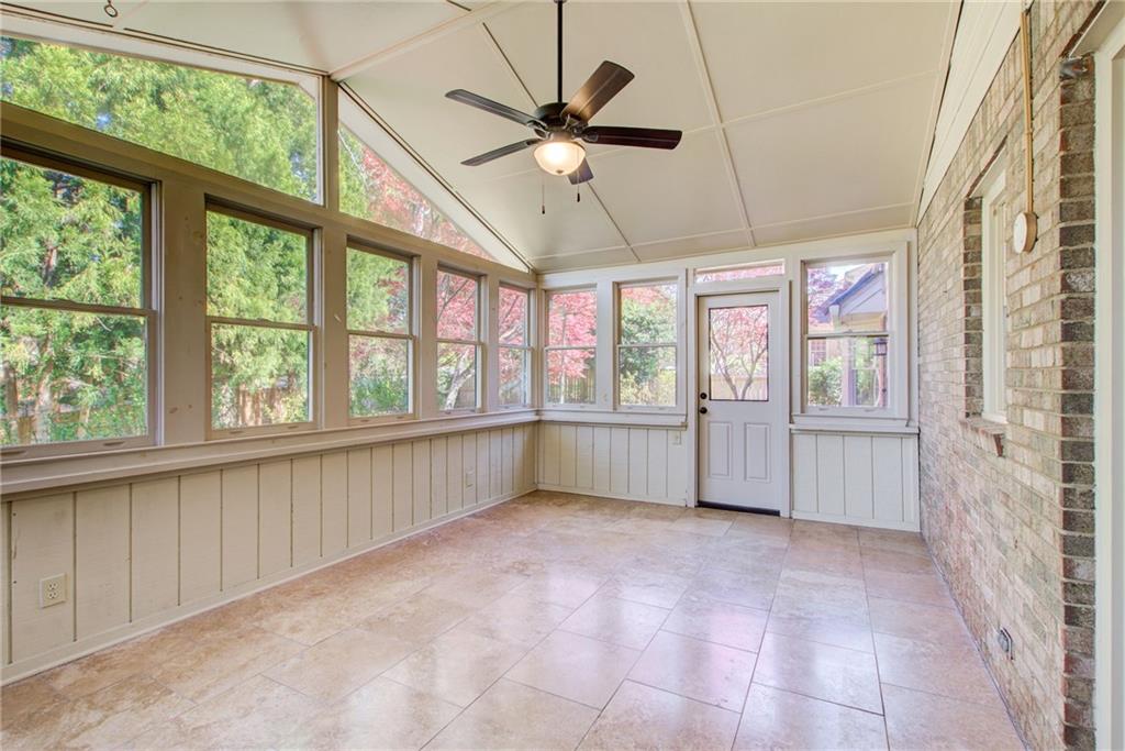 3818 Rainforest Circle