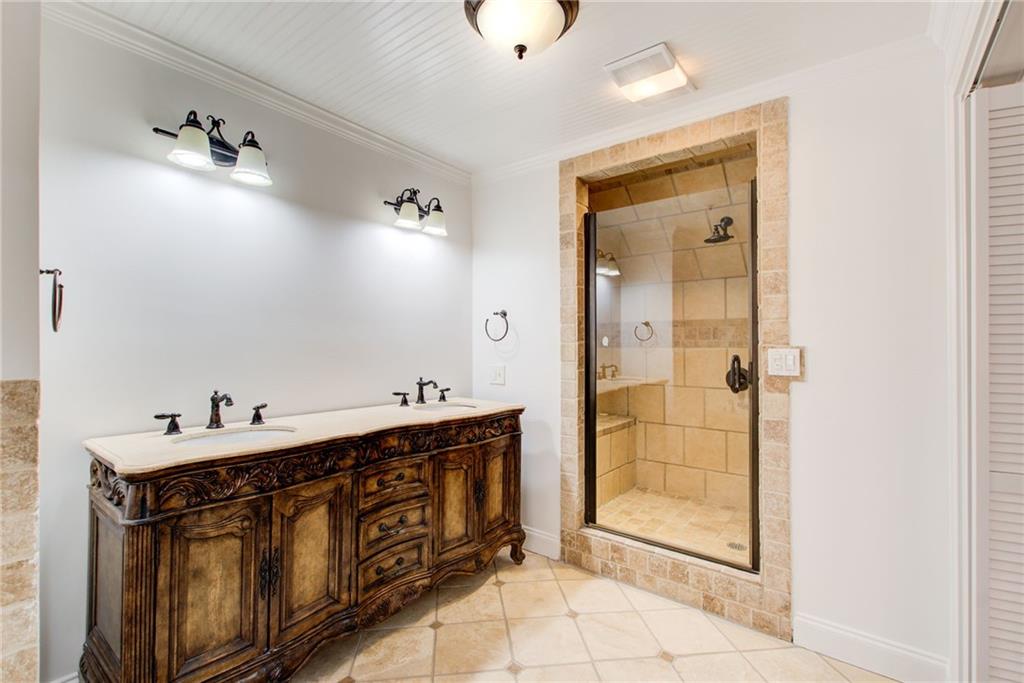 3818 Rainforest Circle