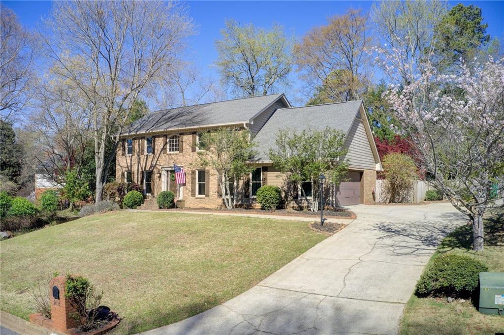 3818 Rainforest Circle