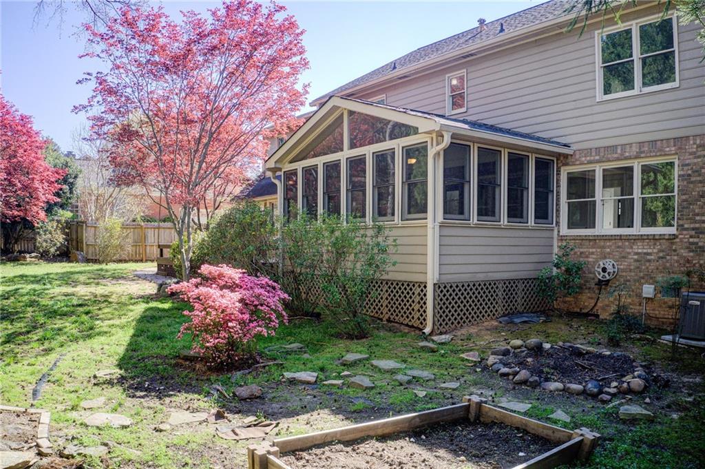 3818 Rainforest Circle