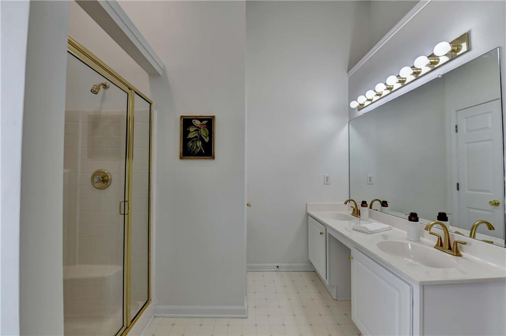 1025 Winthrope Chase Drive