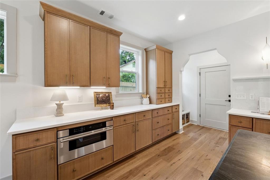 1780 AIRCRAFT Drive SE