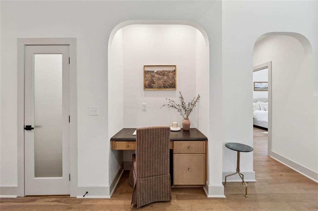 1780 AIRCRAFT Drive SE