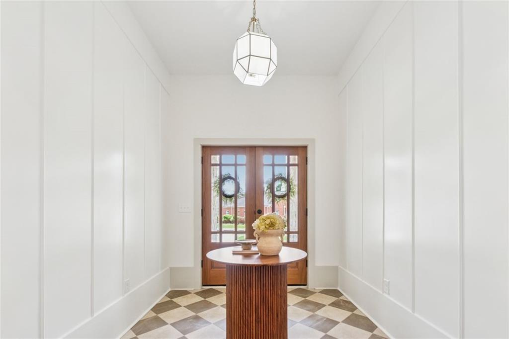 1780 AIRCRAFT Drive SE