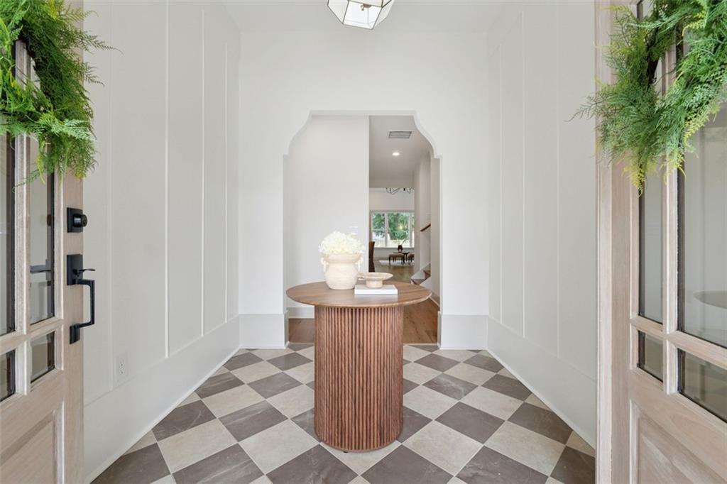 1780 AIRCRAFT Drive SE