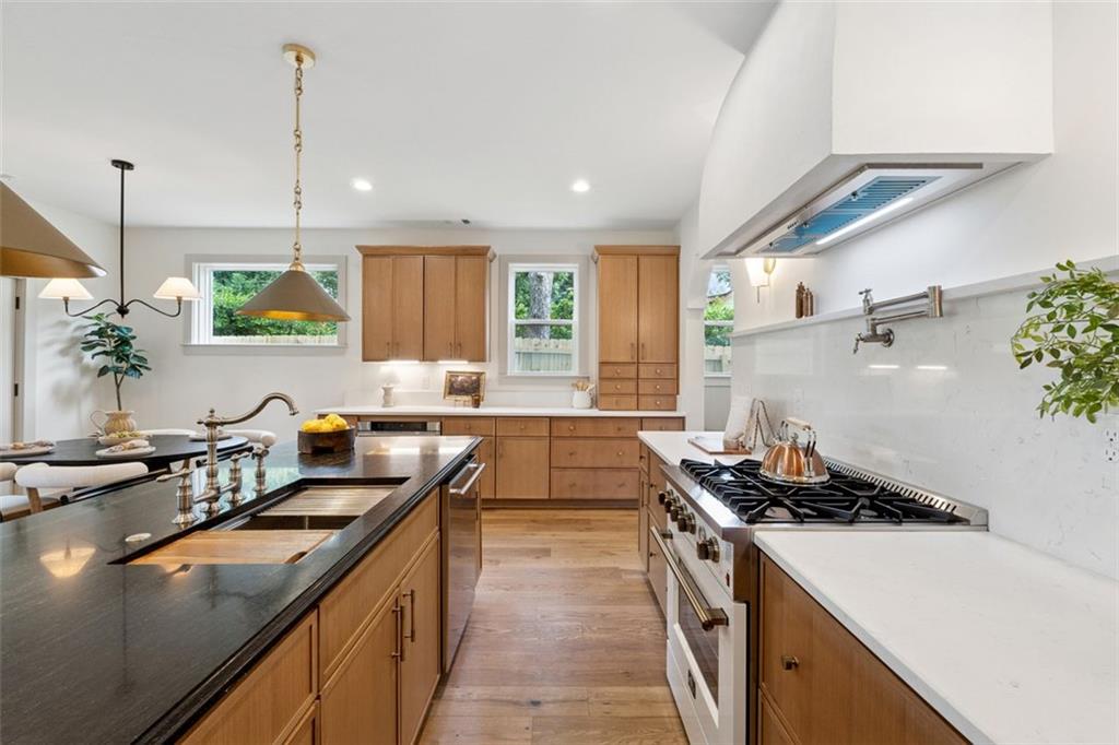 1780 AIRCRAFT Drive SE