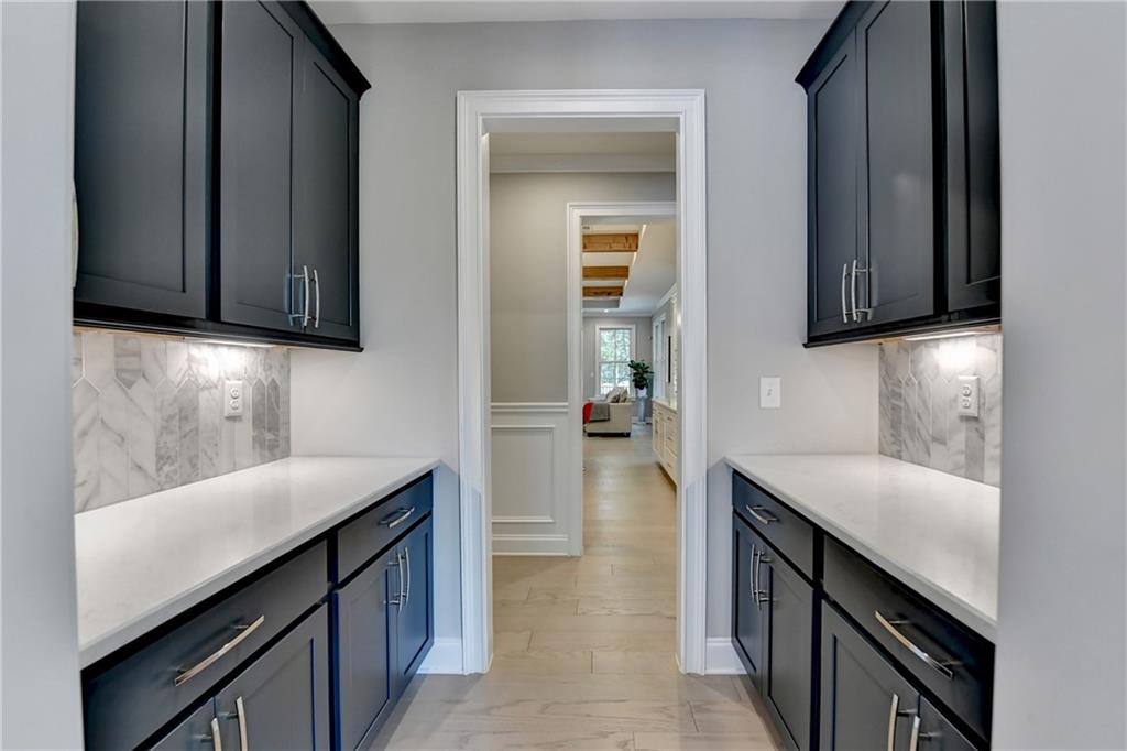 516 Founders Drive E