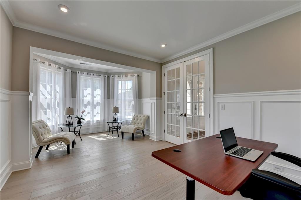 516 Founders Drive E