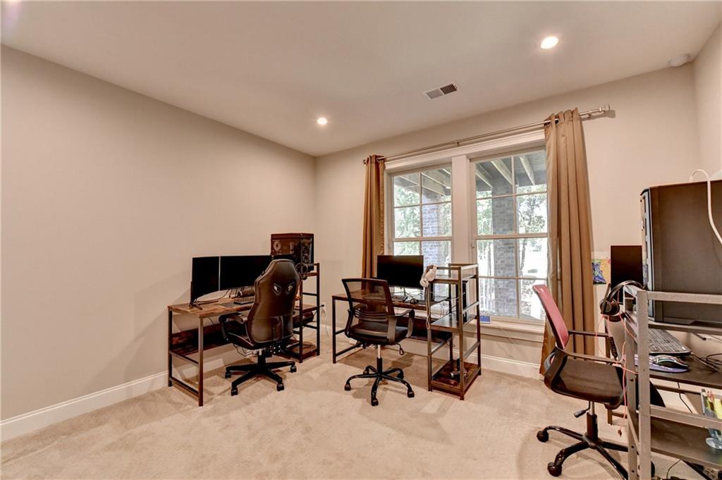 516 Founders Drive E