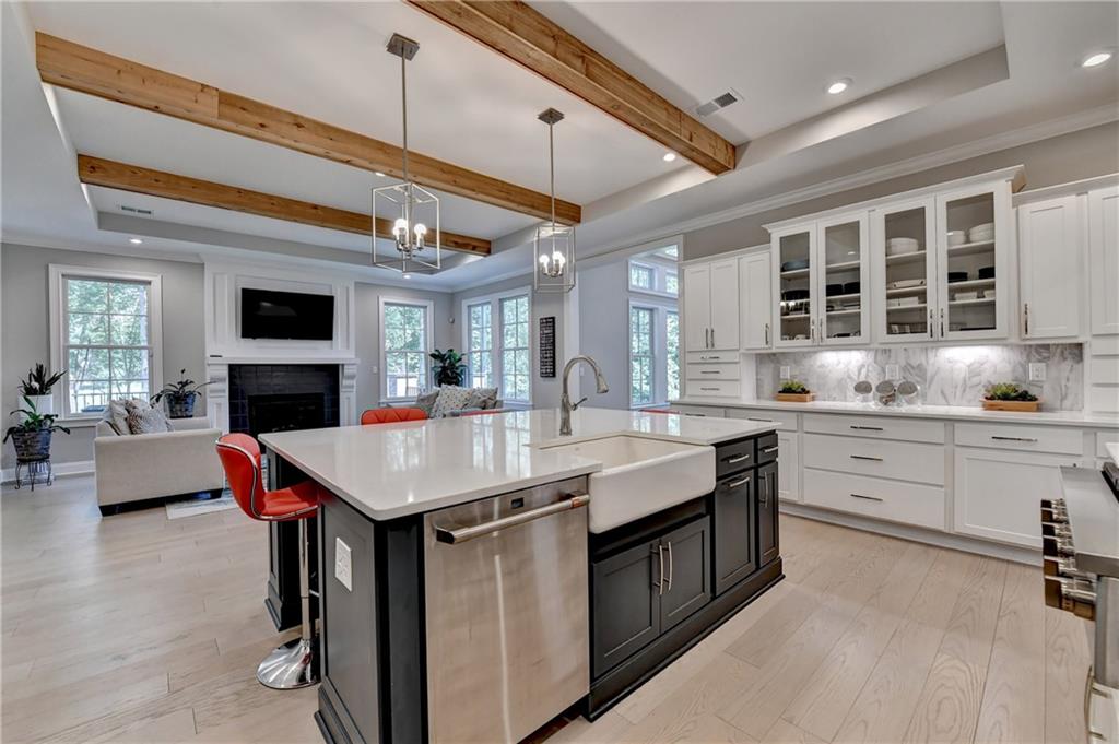 516 Founders Drive E