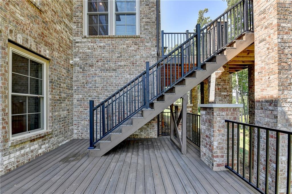 516 Founders Drive E