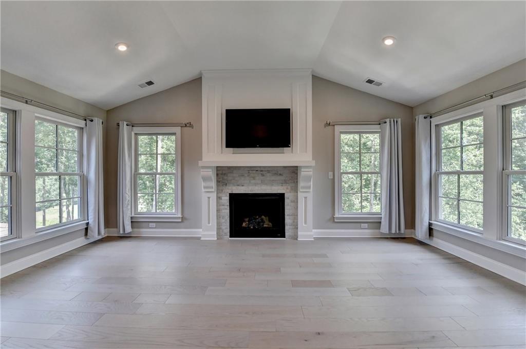 516 Founders Drive E