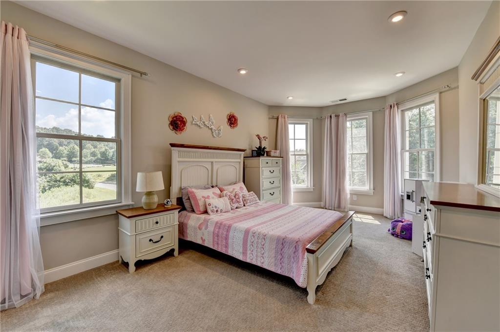 516 Founders Drive E