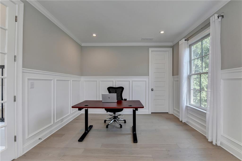 516 Founders Drive E