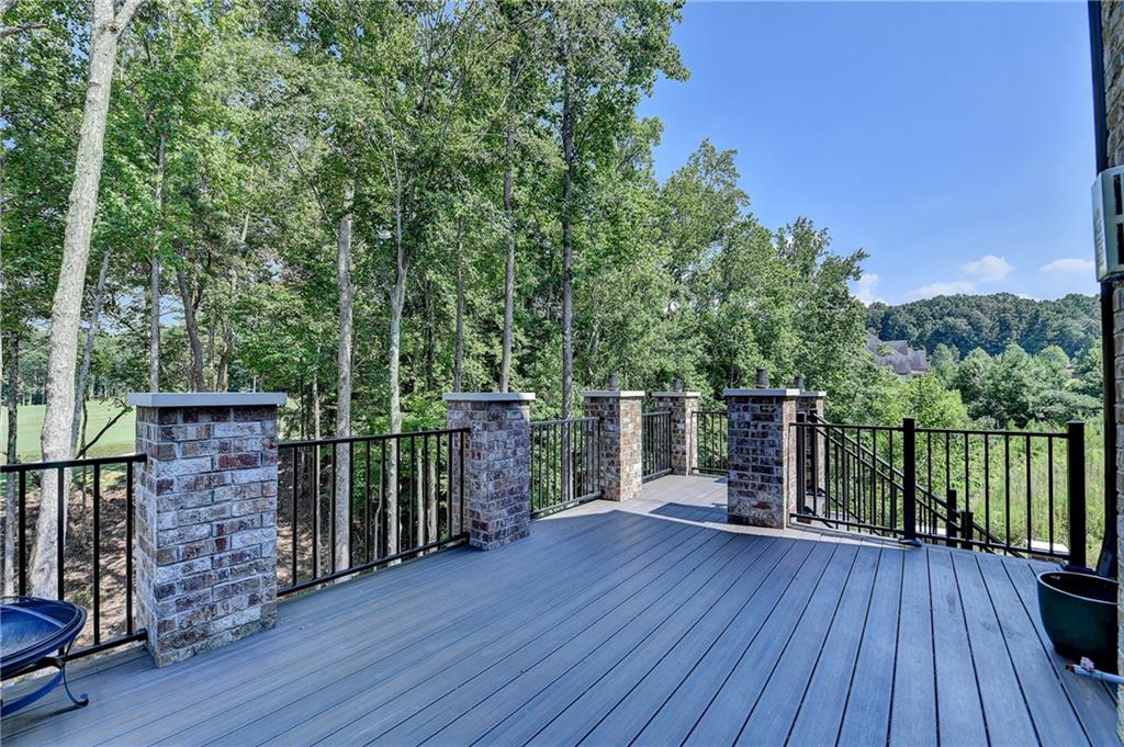 516 Founders Drive E