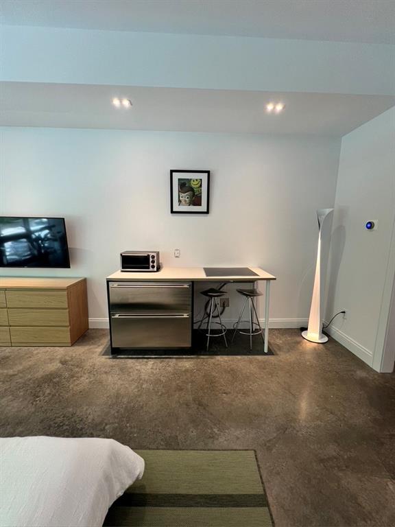 905 Juniper Street NE Unit 111