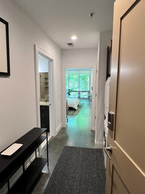 905 Juniper Street NE Unit 111