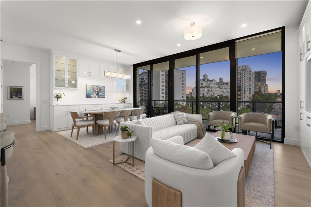 2425 Peachtree Road NE Unit 902