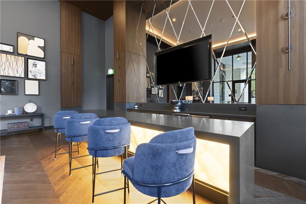 2425 Peachtree Road NE Unit 902