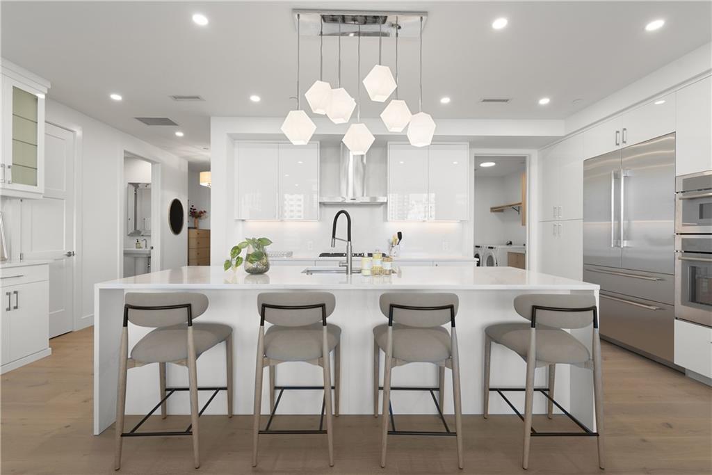 2425 Peachtree Road NE Unit 902