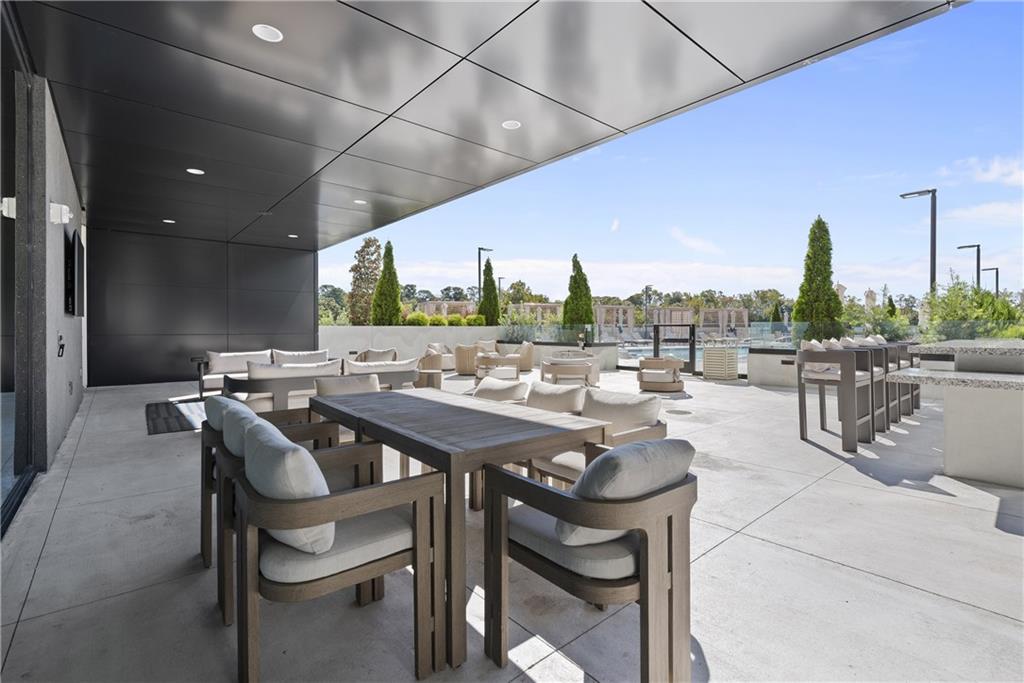 2425 Peachtree Road NE Unit 902