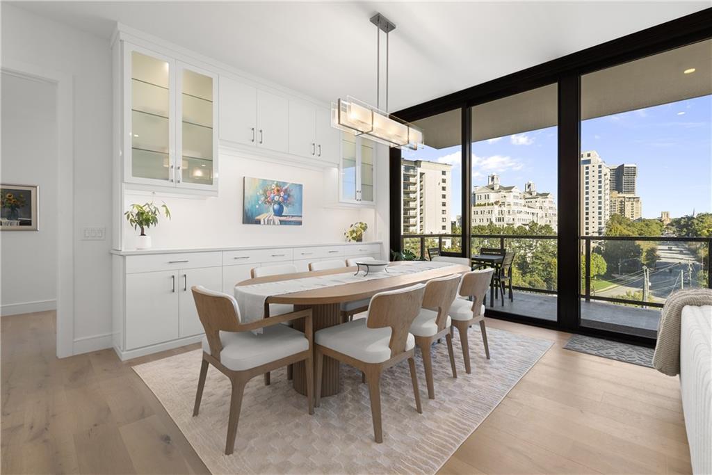 2425 Peachtree Road NE Unit 902