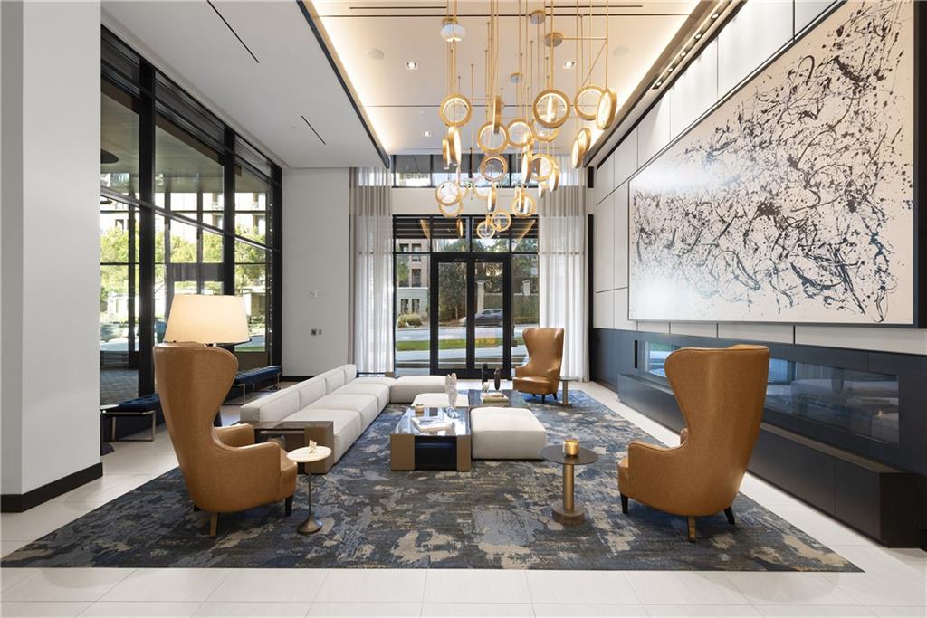 2425 Peachtree Road NE Unit 902