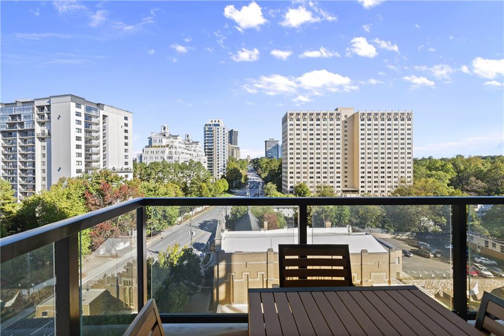 2425 Peachtree Road NE Unit 902