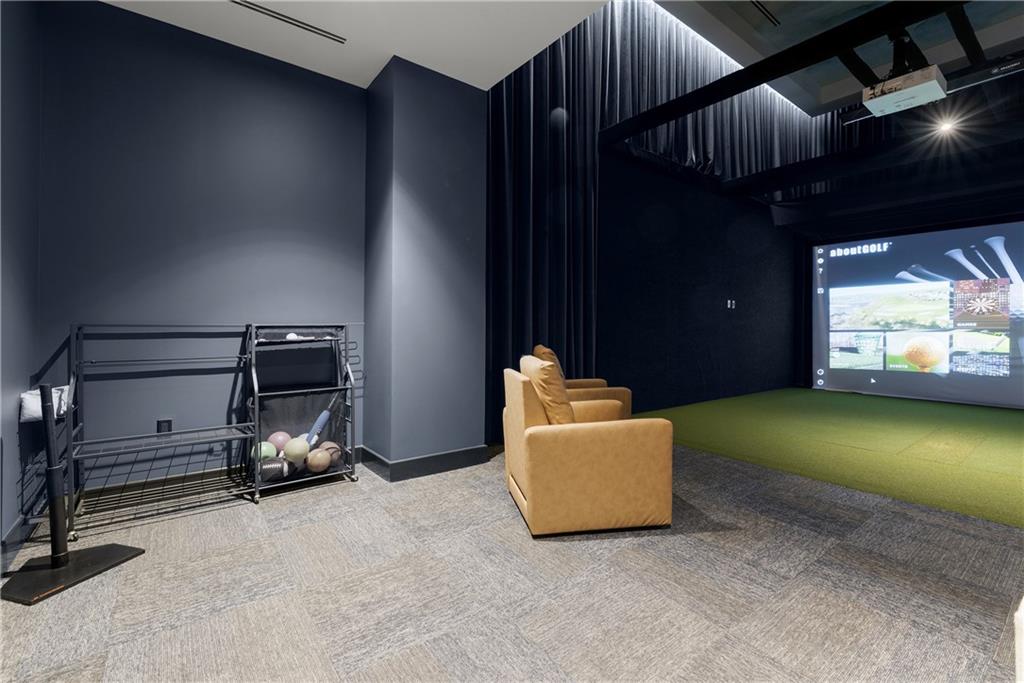 2425 Peachtree Road NE Unit 902