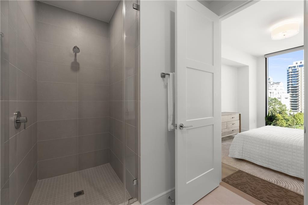 2425 Peachtree Road NE Unit 902