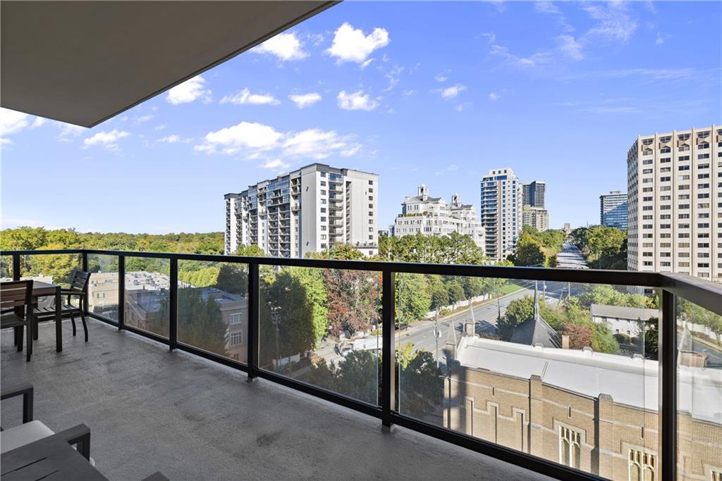 2425 Peachtree Road NE Unit 902