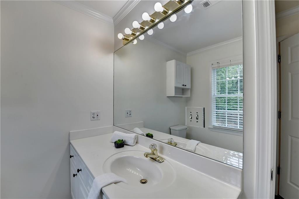 310 Fieldstone Walk