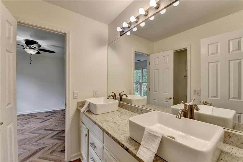 310 Fieldstone Walk