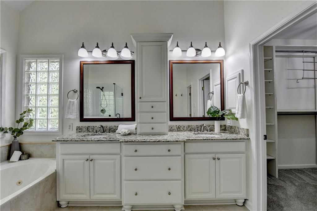 310 Fieldstone Walk