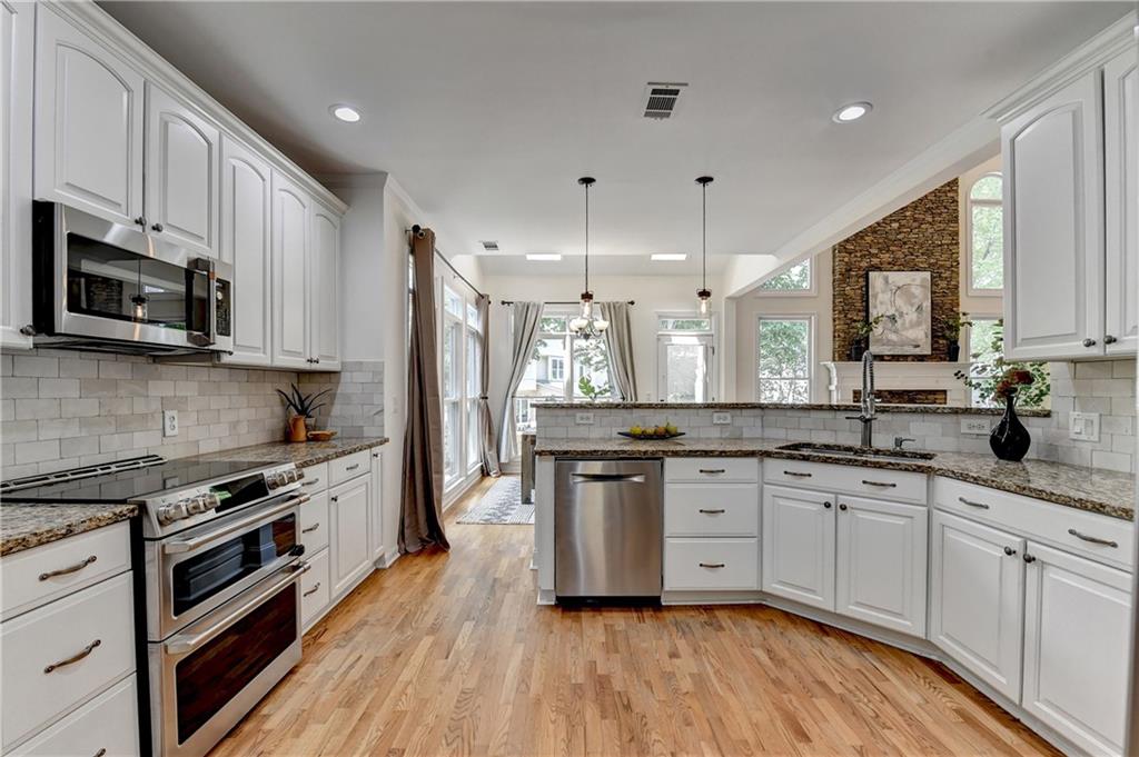 310 Fieldstone Walk