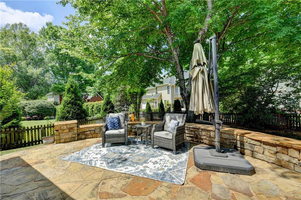 310 Fieldstone Walk