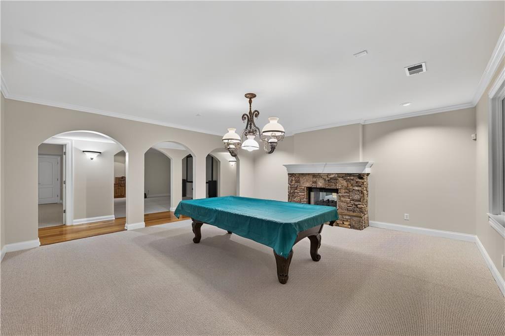 1055 Hedgerose Lane