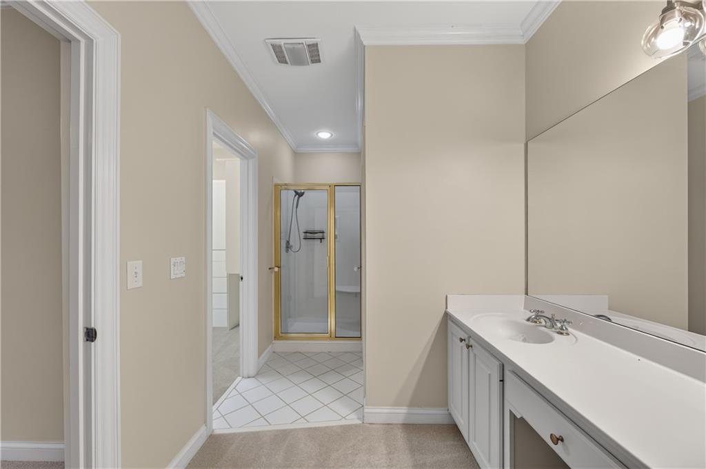 1055 Hedgerose Lane