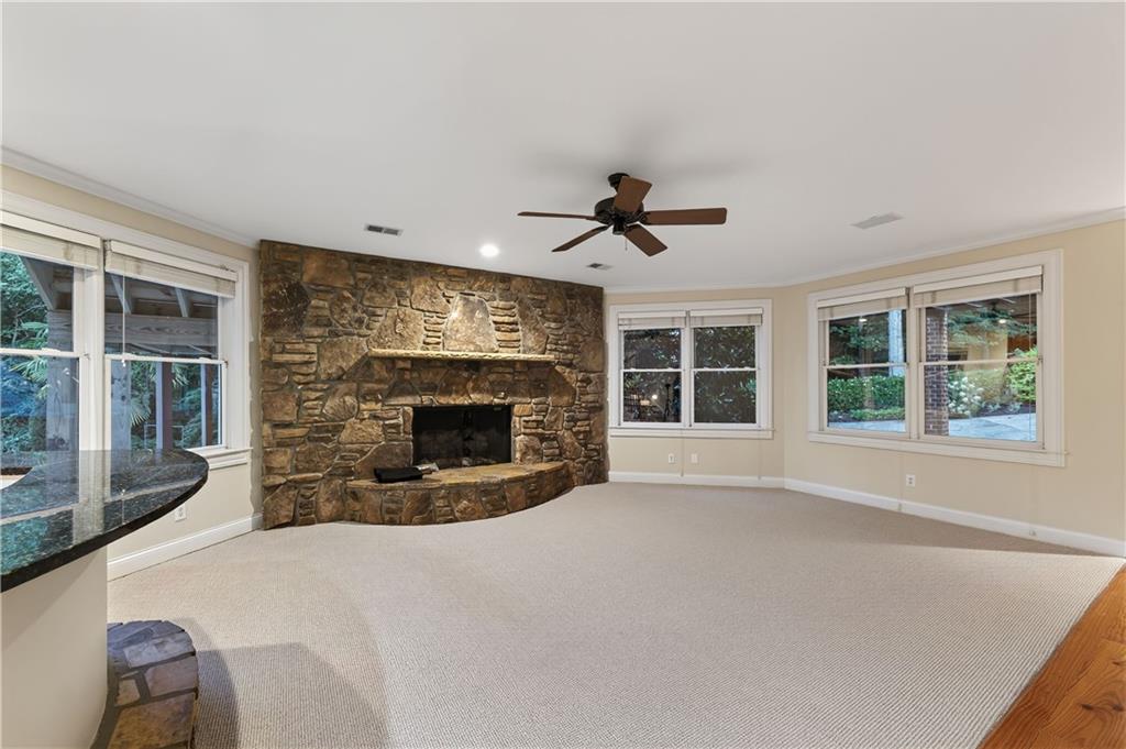 1055 Hedgerose Lane