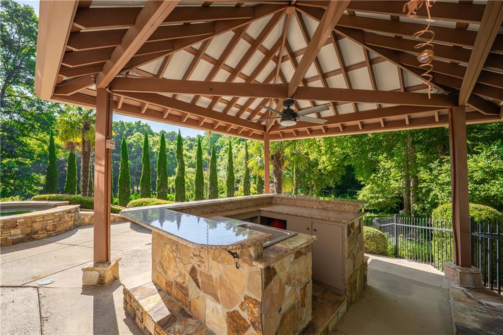 1055 Hedgerose Lane