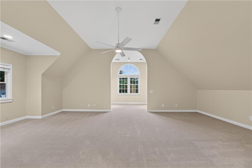 1055 Hedgerose Lane