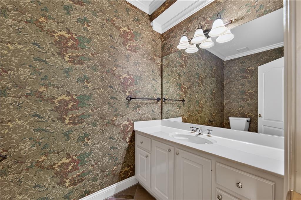 1055 Hedgerose Lane
