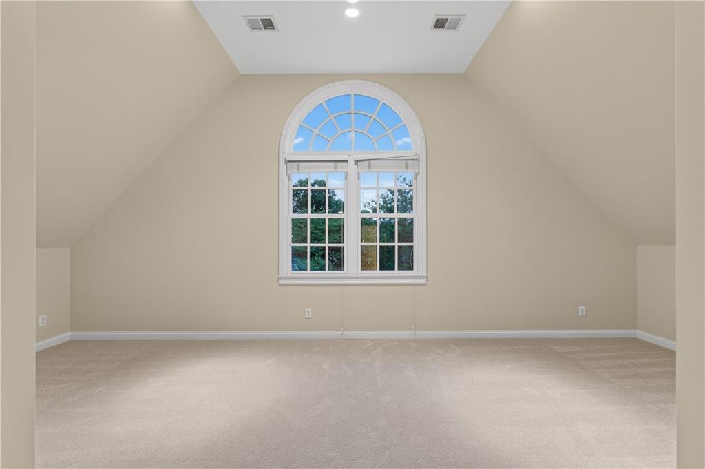 1055 Hedgerose Lane