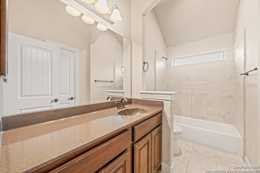 13059 Heritage Grove