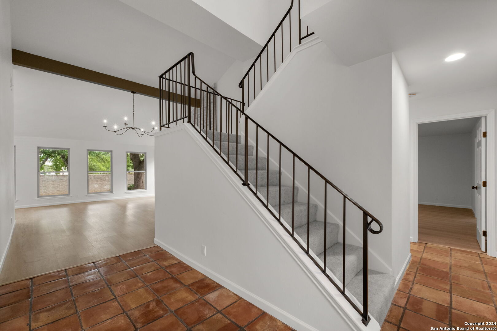 15 Campden Cir