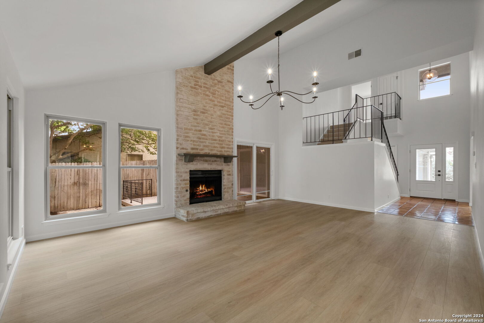 15 Campden Cir