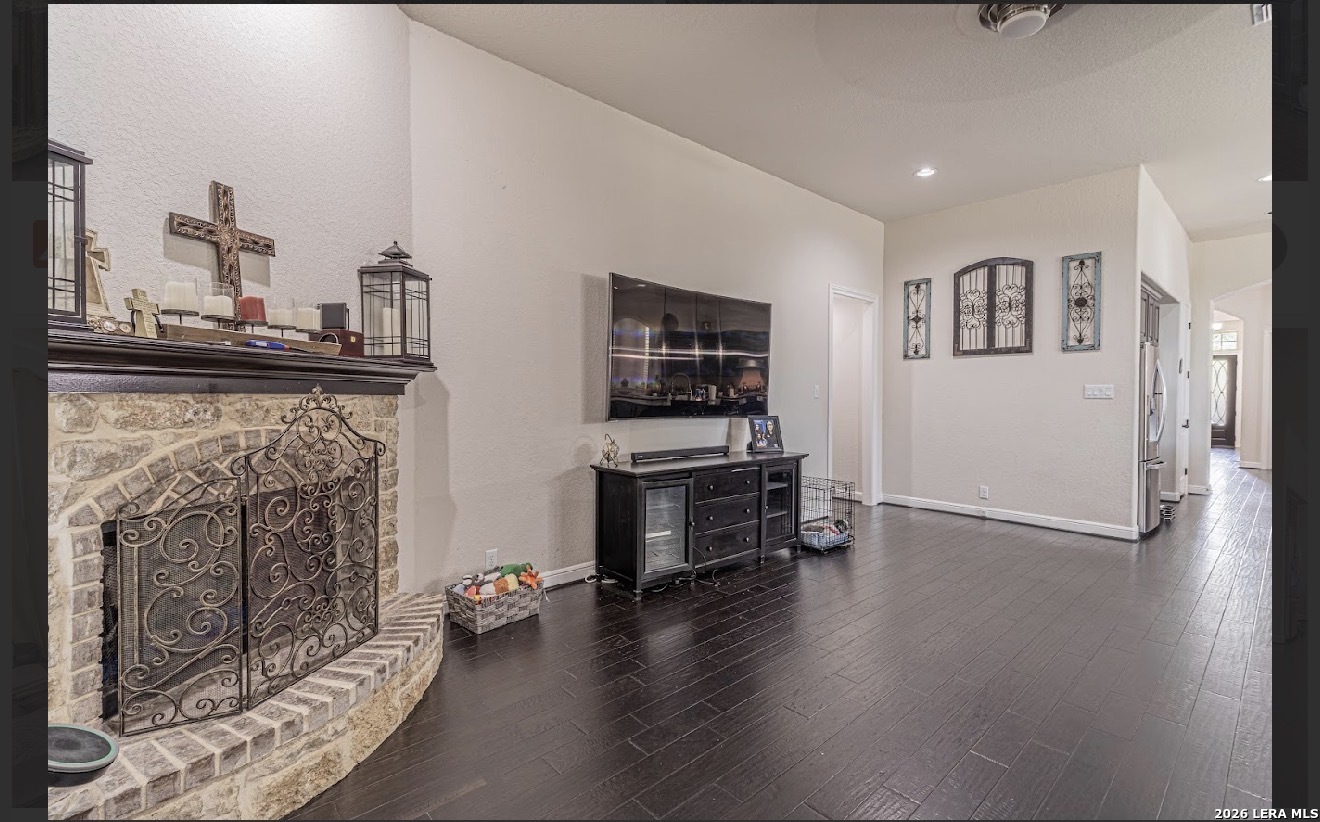 3803 Gran Heights