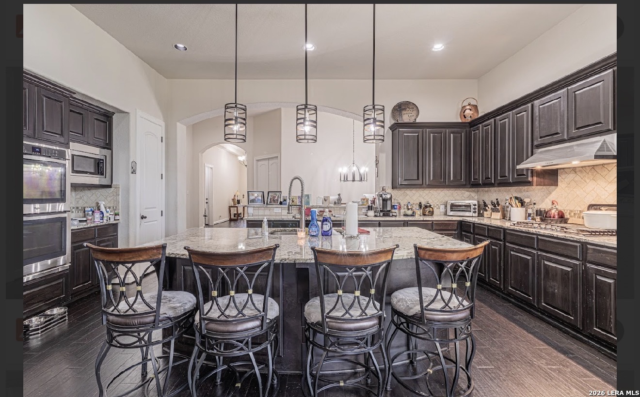 3803 Gran Heights